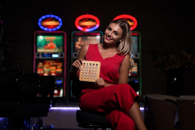 qqbet88 Andar Bahar live dealer table showing card distribution and betting interface